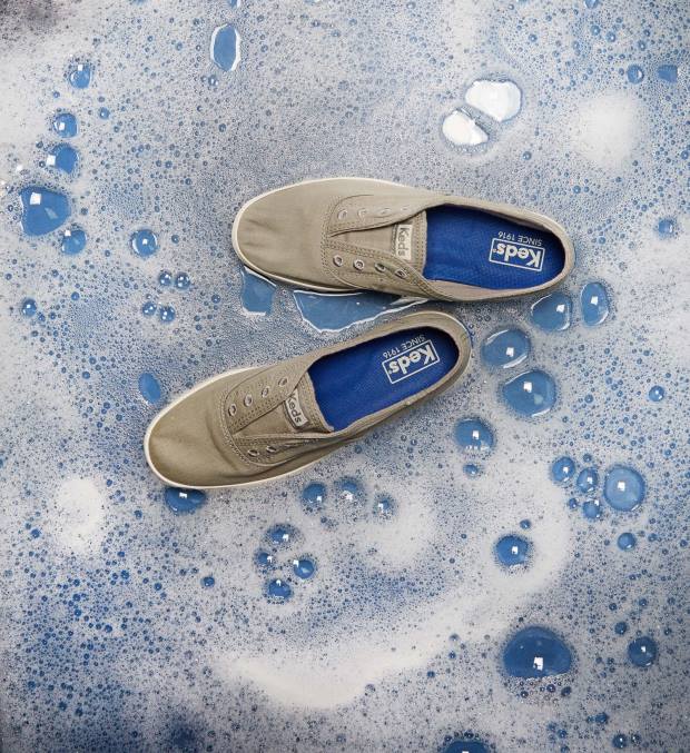 Keds tênis slip on lavável chillax R28H41 calçados garoa cinza mulheres